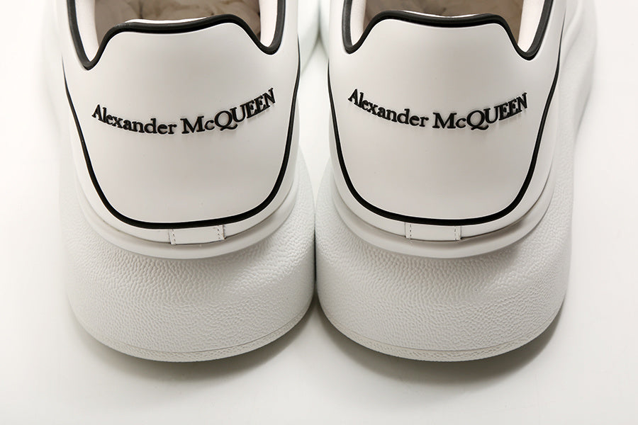 Sneakers McQueen