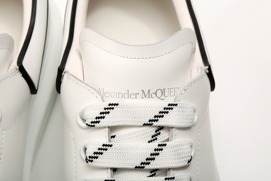 Sneakers McQueen