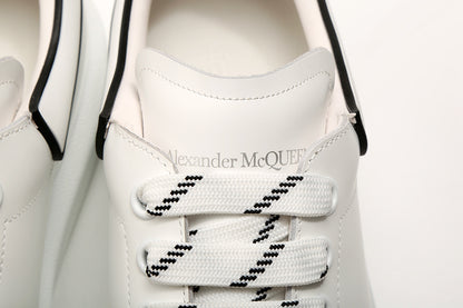 Sneakers McQueen