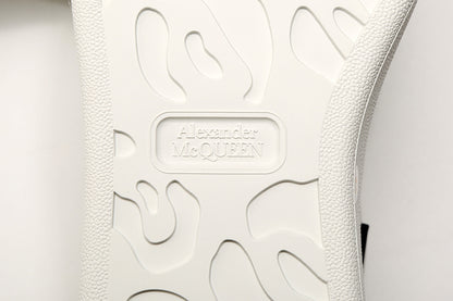 Sneakers McQueen