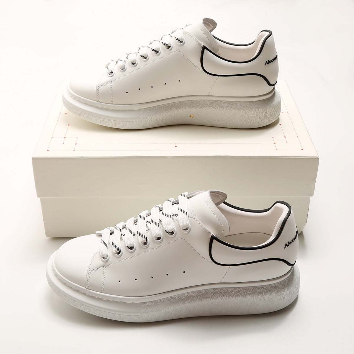 Sneakers McQueen