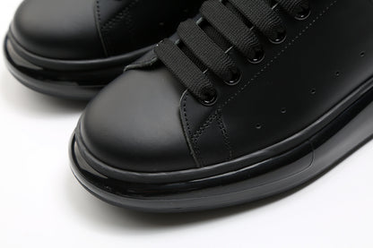 Sneakers McQueen